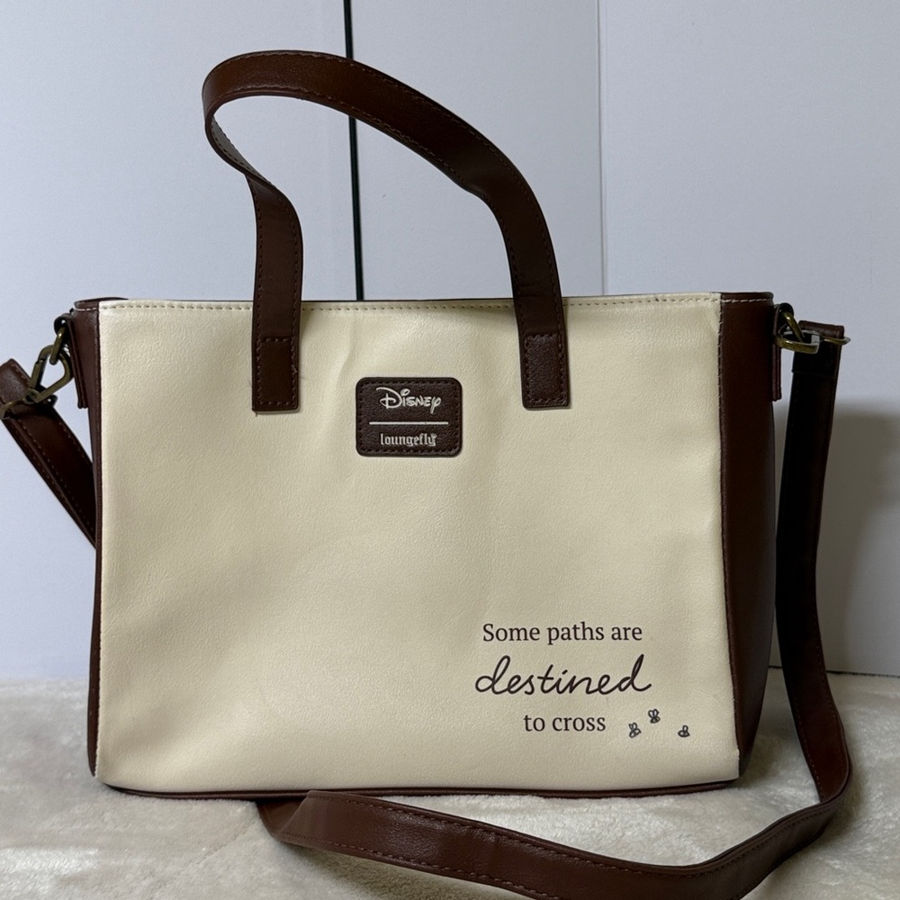 ⭐️Loungefly Disney Winnie the Pooh Group Hug satchel bag - Picture 3 of 13